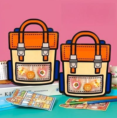 パーソナライズ可能で楽しい 透明な漫画 リサイクルバックパック ザイプ型のプラスチックギフトバッグ