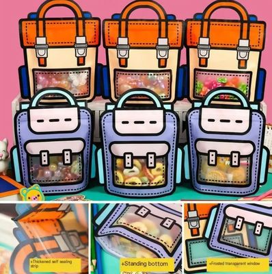 パーソナライズ可能で楽しい 透明な漫画 リサイクルバックパック ザイプ型のプラスチックギフトバッグ